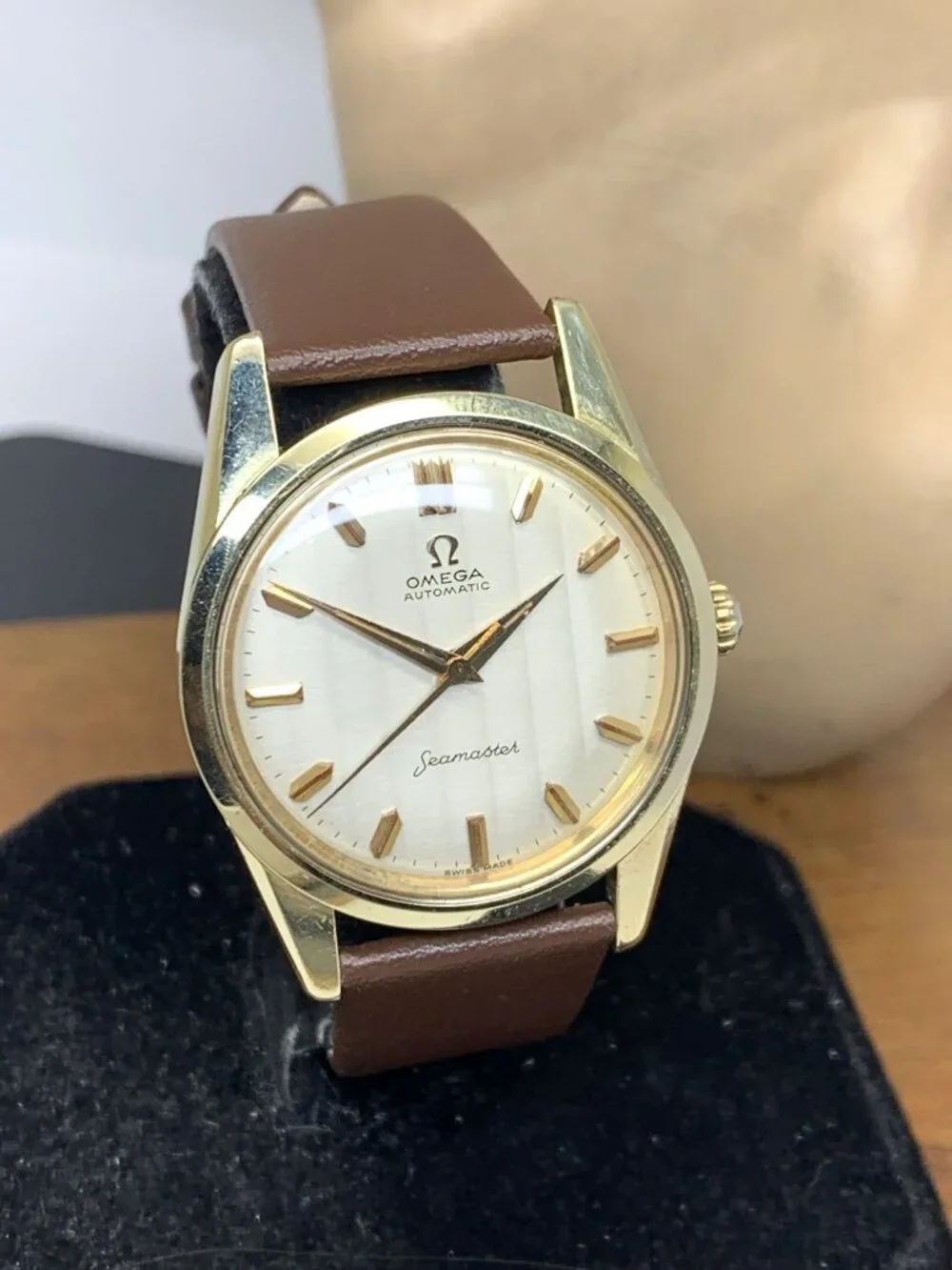 Omega Seamaster 14700 Men's Watch Vintage 1961 Swiss Automatic Striped Dial 34mm